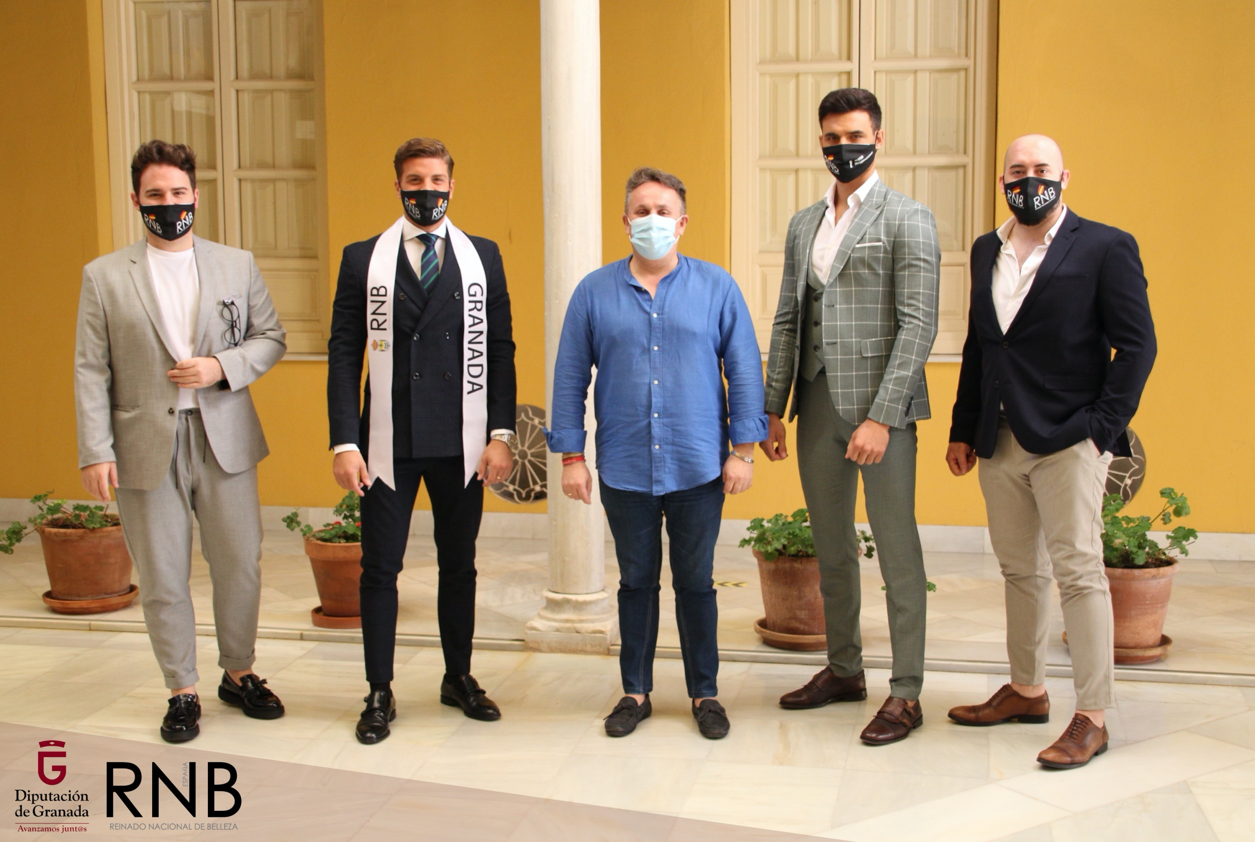 Diputacion de Granada, Jose Enrique Medina, recibe a Francisco Molina, RNB Granada, a Pablo Herrera, RNB Internacional, y a RNB Espana, Juan Delgado y Jesus Bueno 1