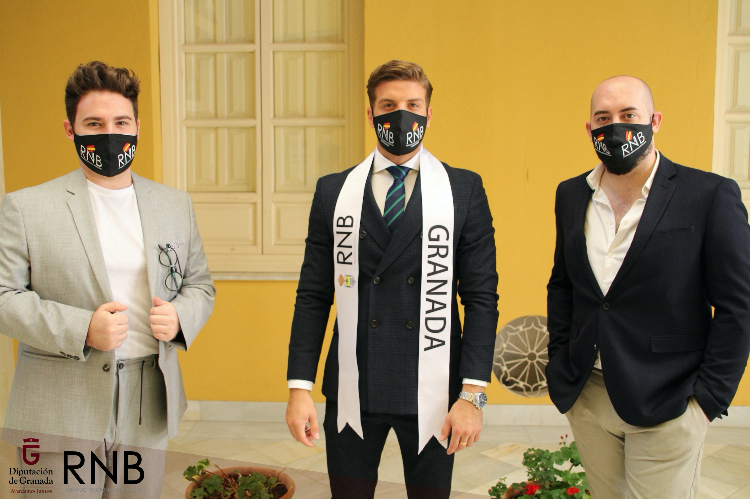 Diputacion de Granada, Jose Enrique Medina, recibe a Francisco Molina, RNB Granada, a Pablo Herrera, RNB Internacional, y a RNB Espana, Juan Delgado y Jesus Bueno 3
