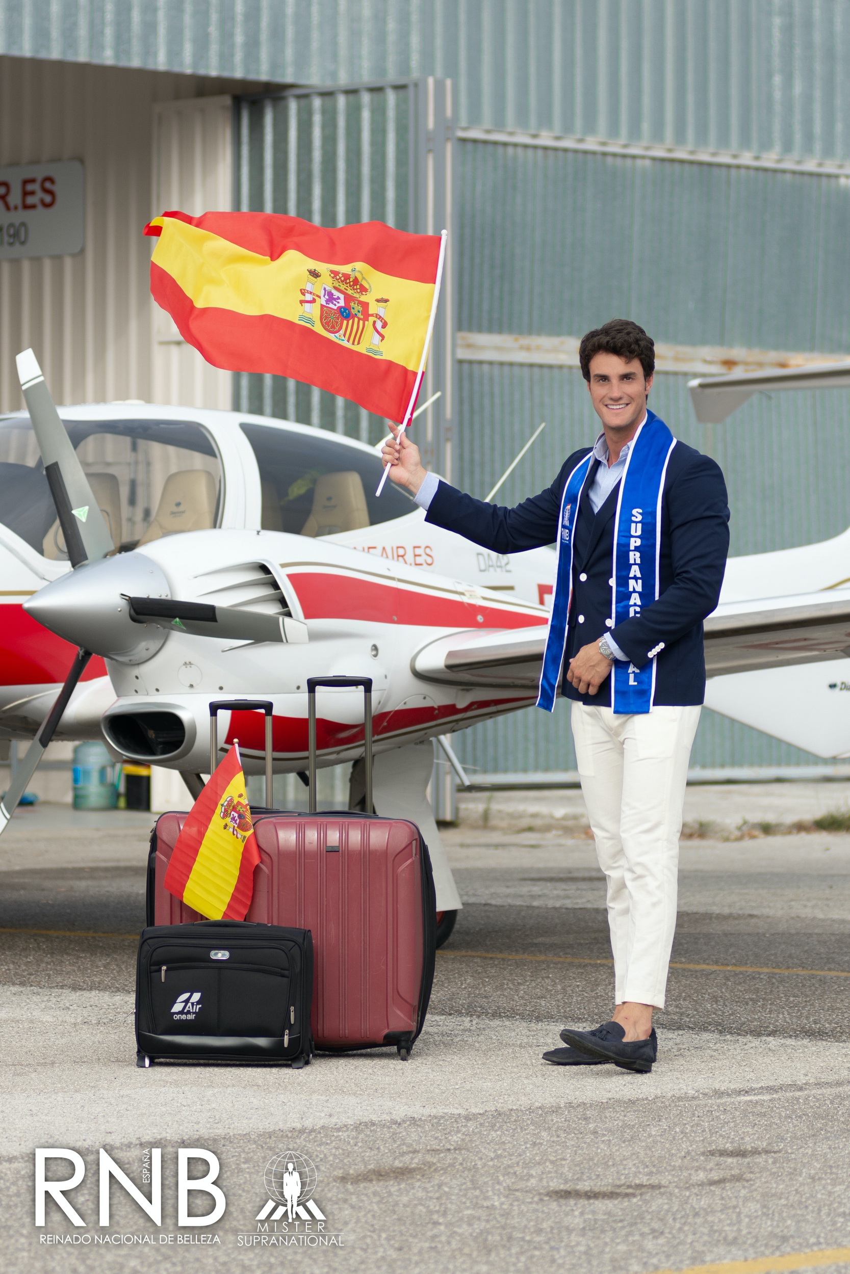 Lucas Muñoz Alonso Mister Supranational Spain RNB España 2021 Aeropuerto 3