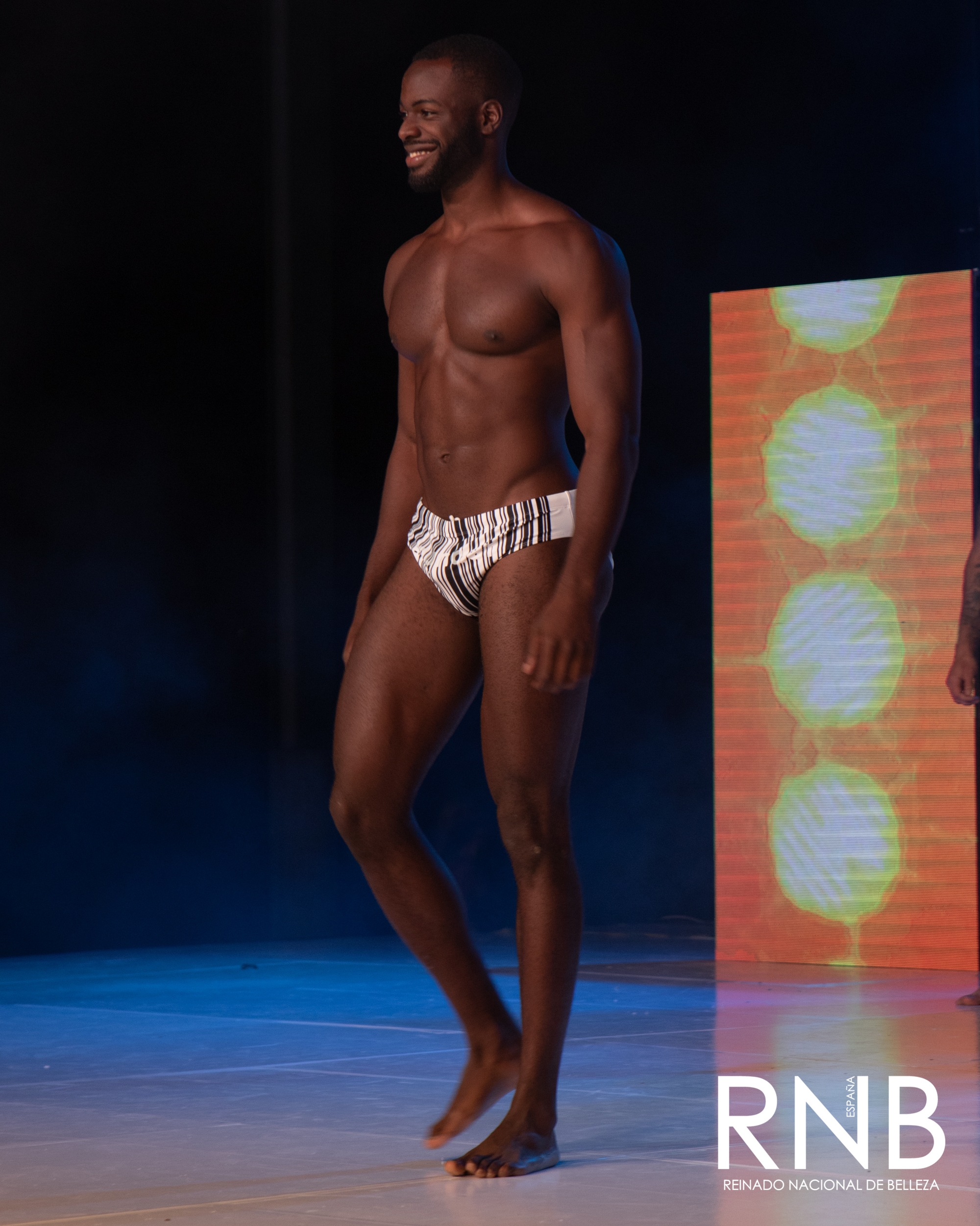 Traje de Baño Gounder Manuel Ndele electo Mister RNB España Supranacional