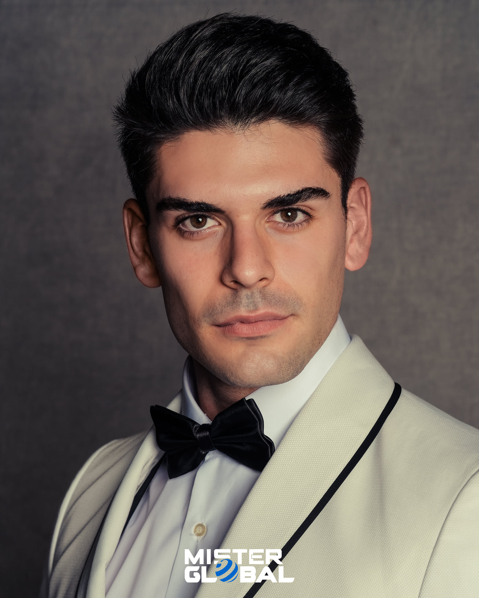 Mister RNB España Global 2021 Miguel Angel Lucas Portrait