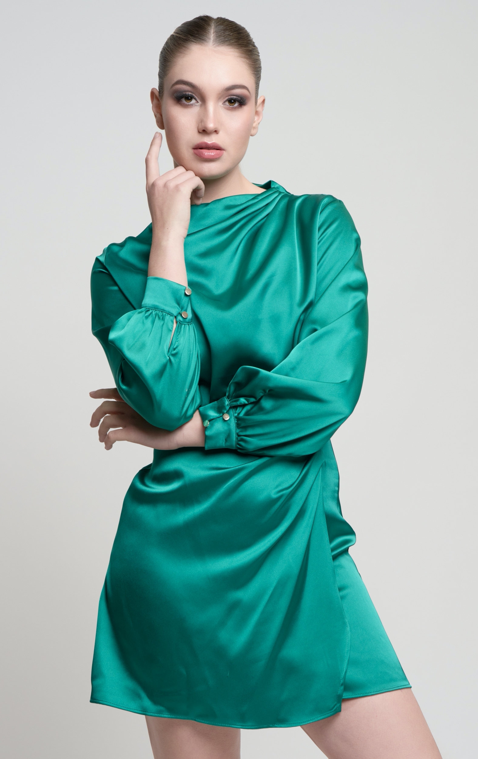 Miss RNB Asturias 2023 Lucia Penafiel Profile Half Body Shot