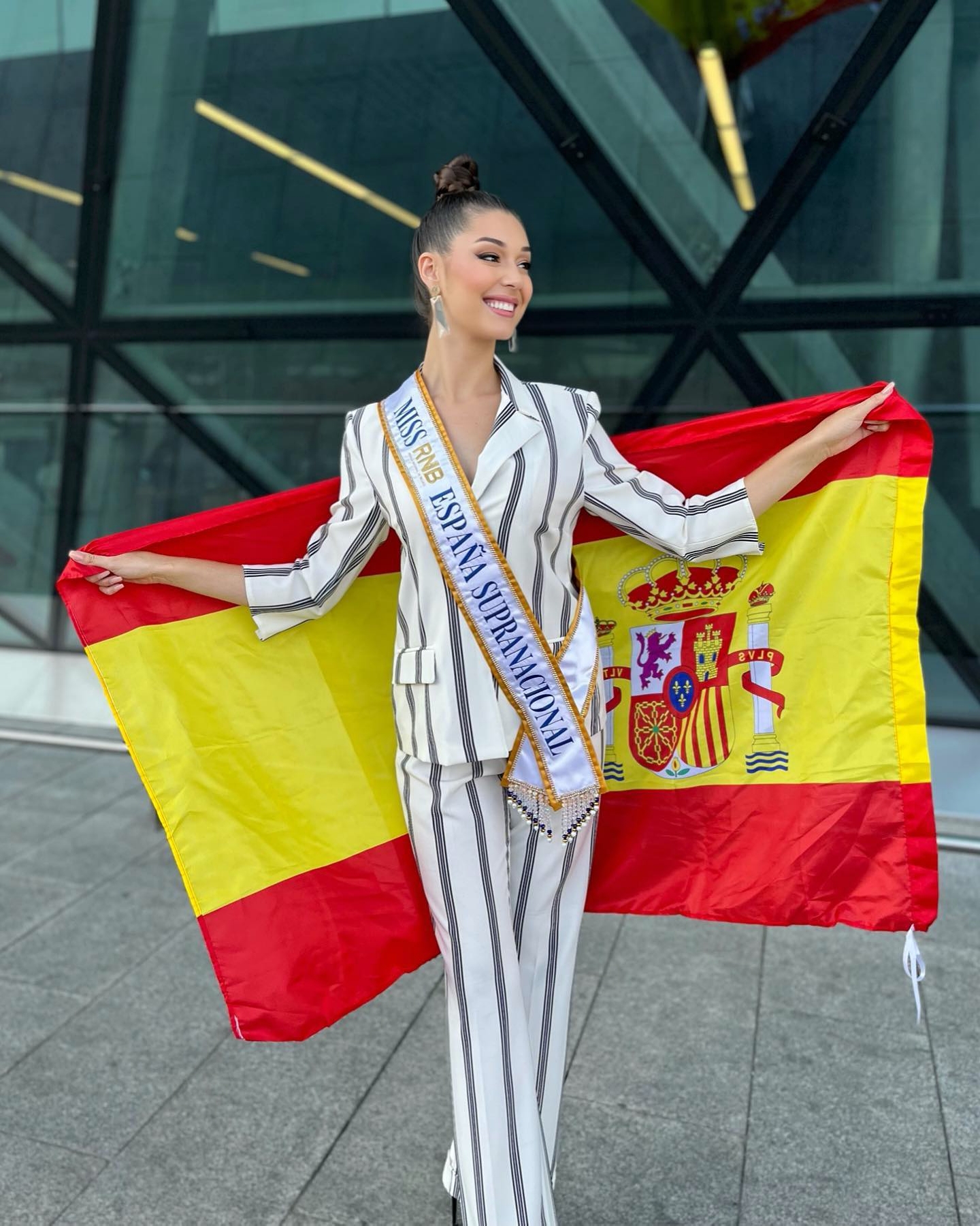 Lola Wilson Miss RNB España 2023 Miss Supranational Spain Krakow Airport im Jana Pawla II 1