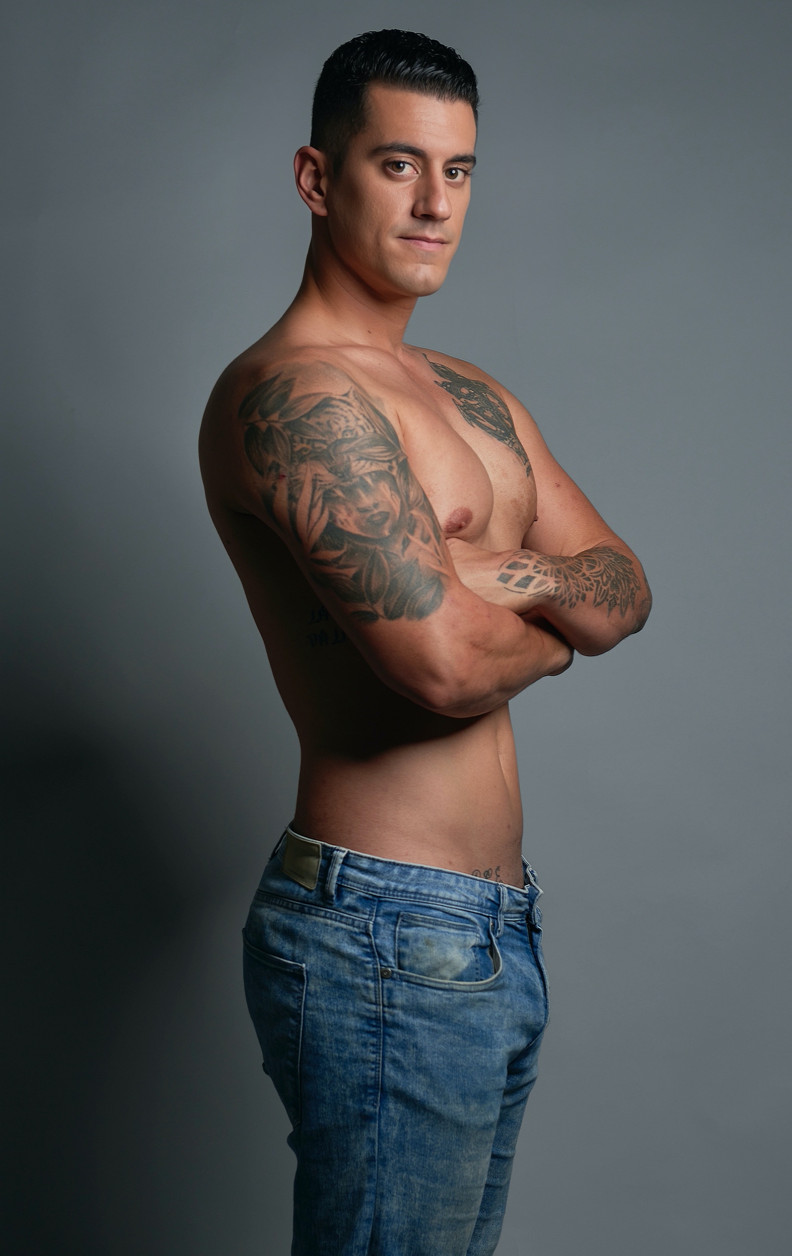 Mister RNB Almeria 2023 Alejandro Garcia Profile Half Body Shot