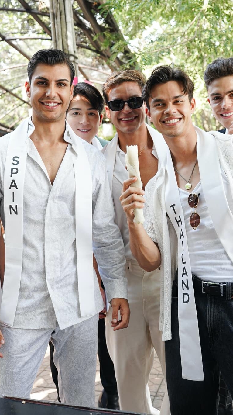 Mister International 2023 Borxa Ramo de España y Kim Goodburn de Tailandia Ayutthaya