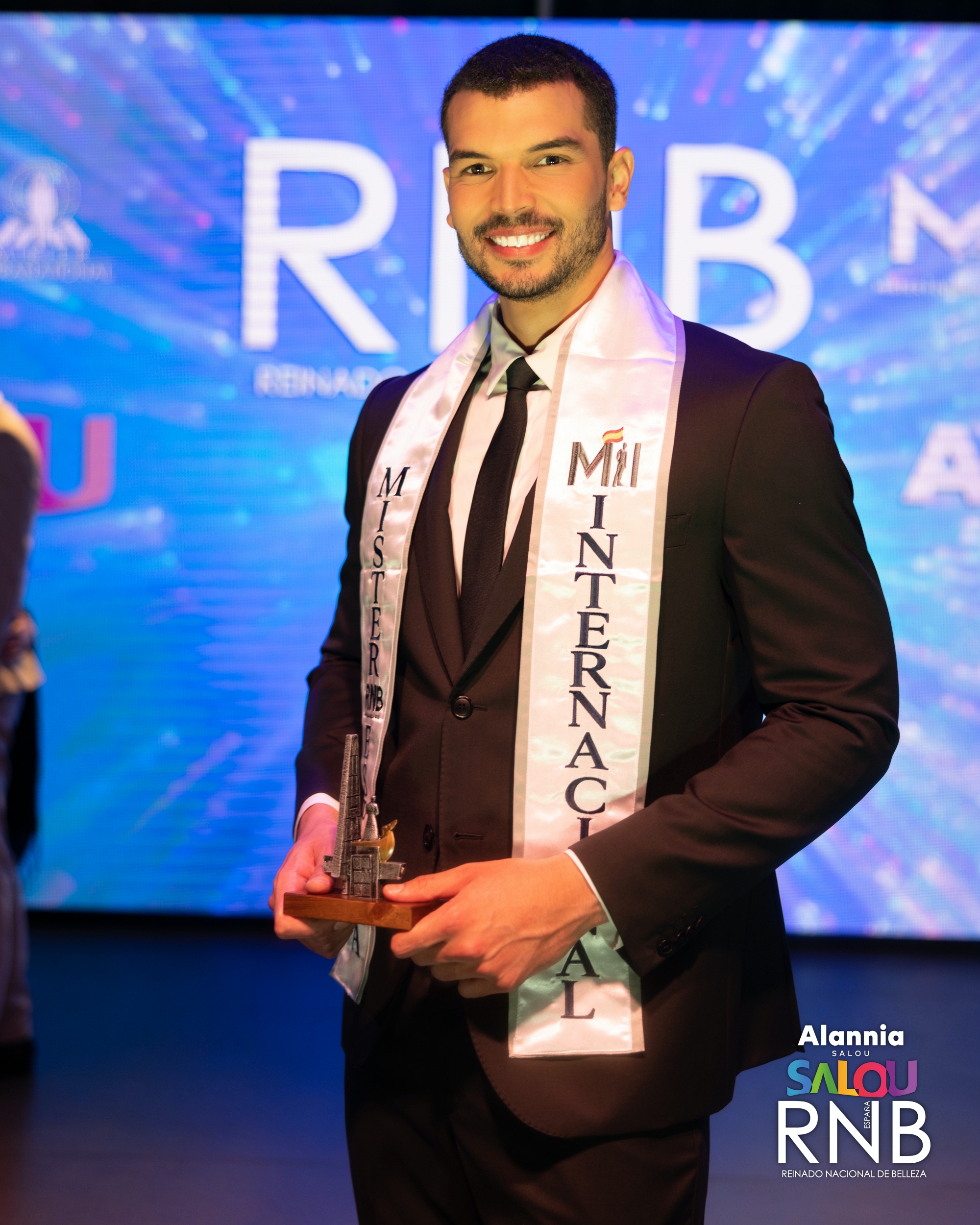 Rafael Dominguez es Mister RNB España International 2024 1