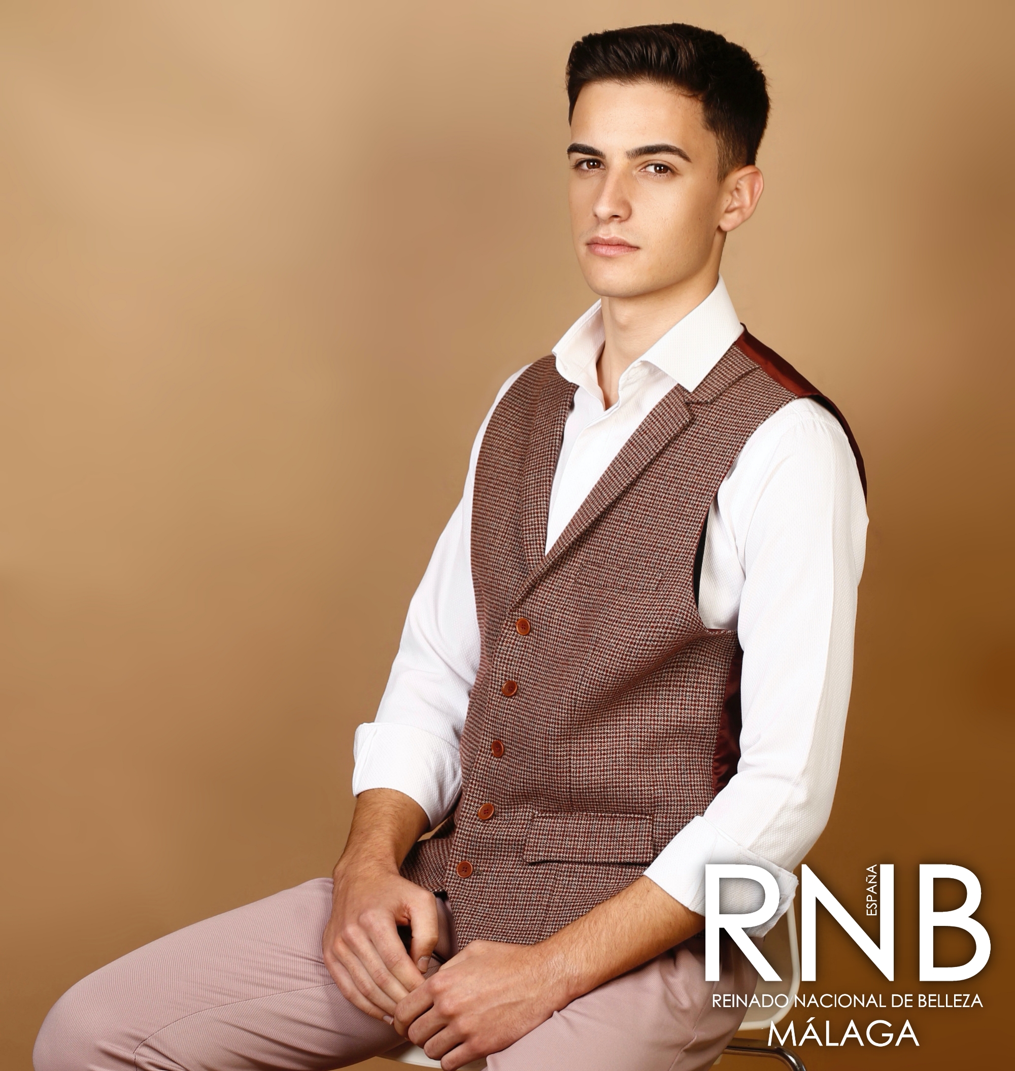 Mister RNB Malaga 2024 Pizarra Sergio Bellido Mister RNB Malaga 2024 Pizarra Sergio Bellido