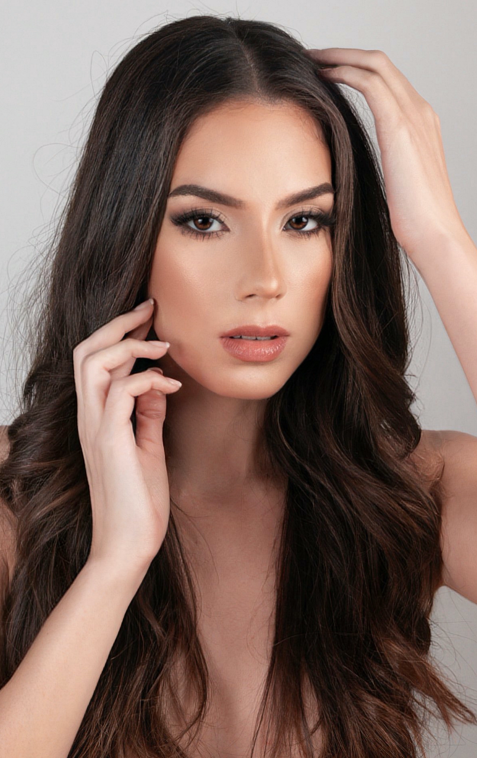 Miss RNB Lleida 2024 Ainara Medina Profile Headshot