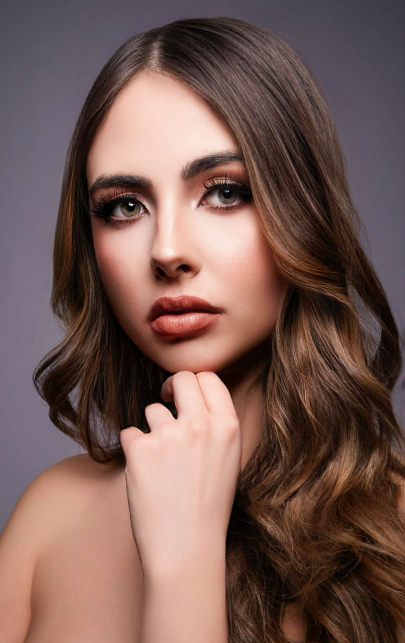 Miss RNB Cuenca 2024 Lorena Olba Profile Headshot