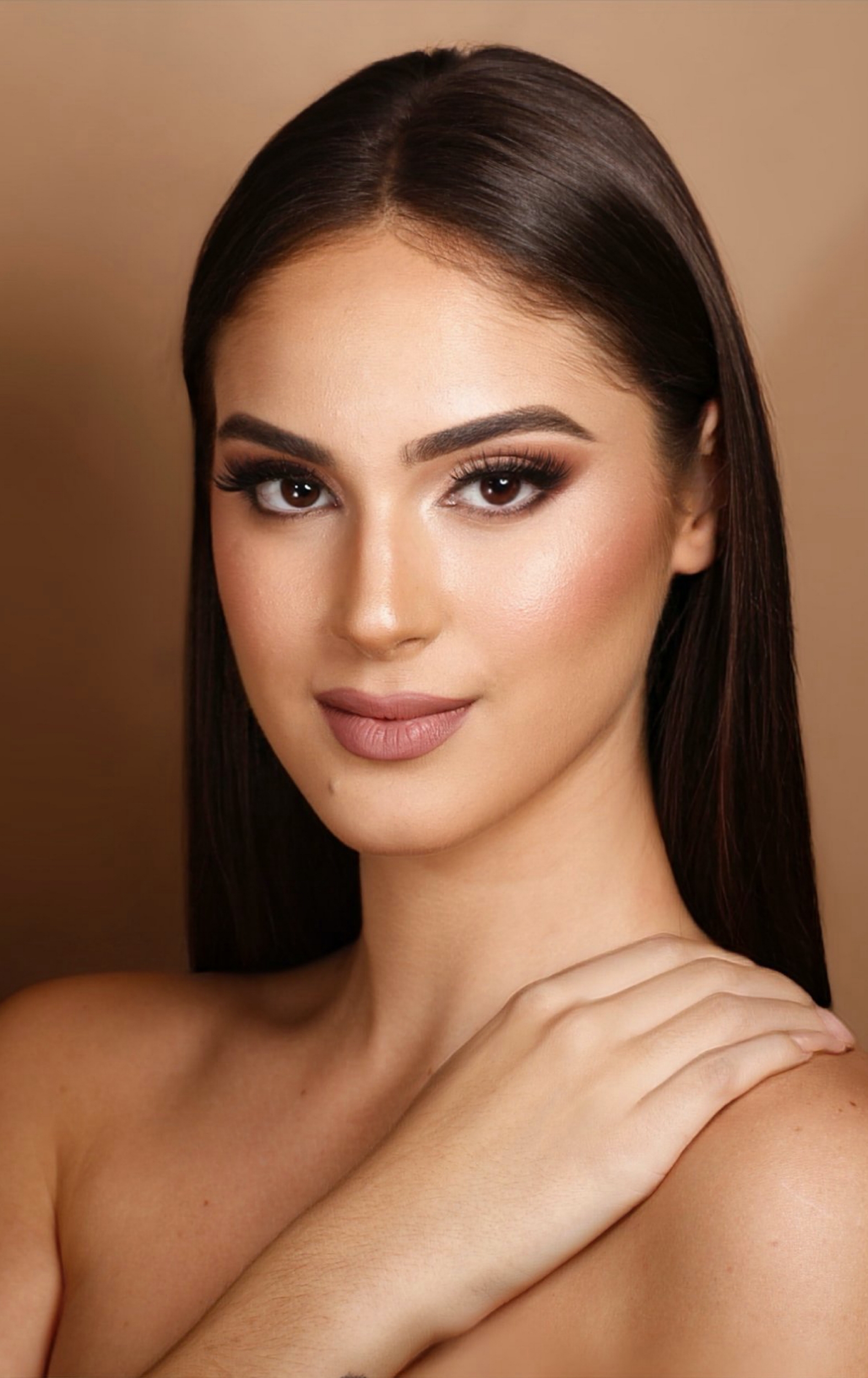 Miss RNB Sevilla 2024 Julia Delgado Profile Headshot