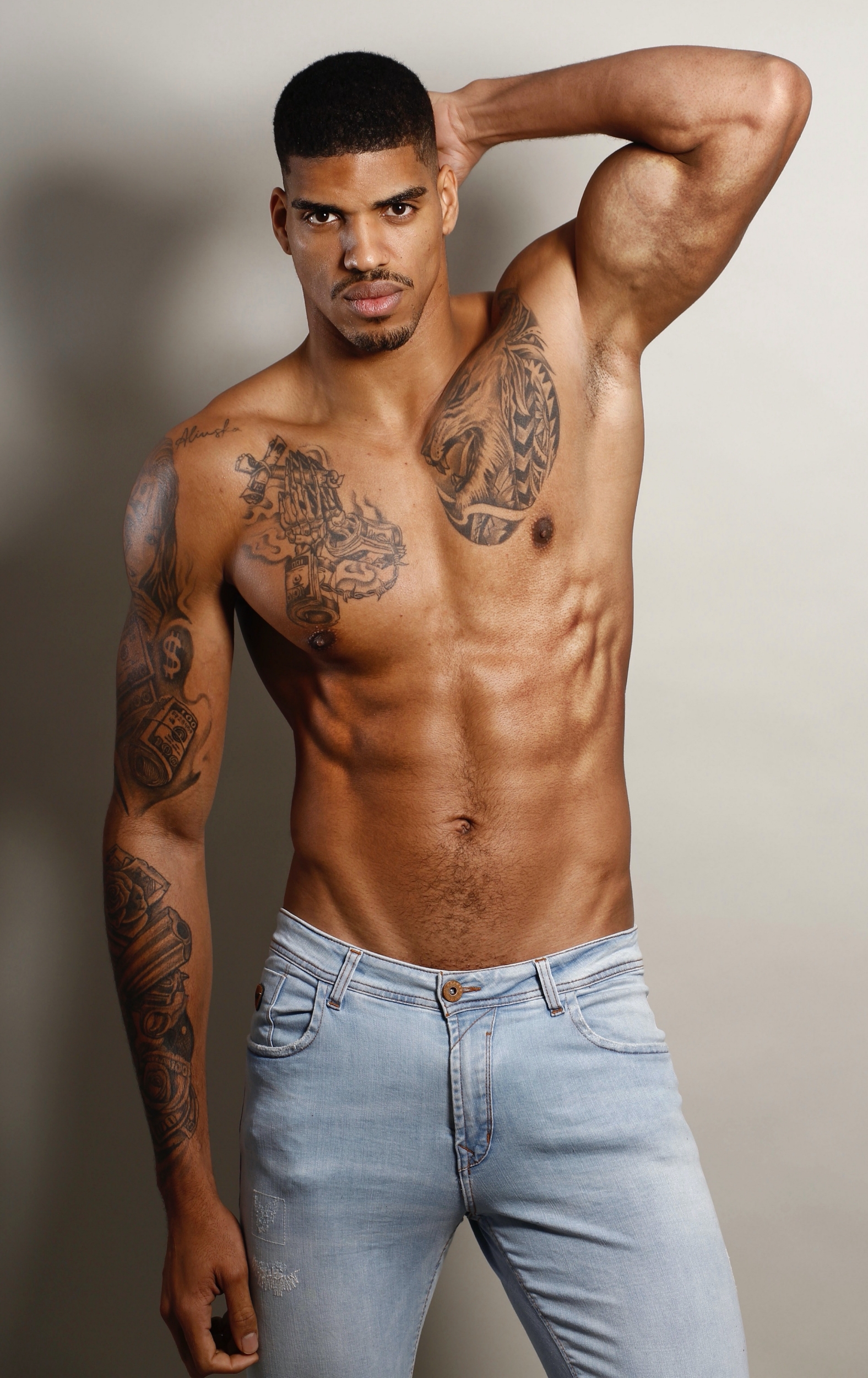 Mister RNB Guadalajara 2024 Yoan Almenares Profile Half Body Shot