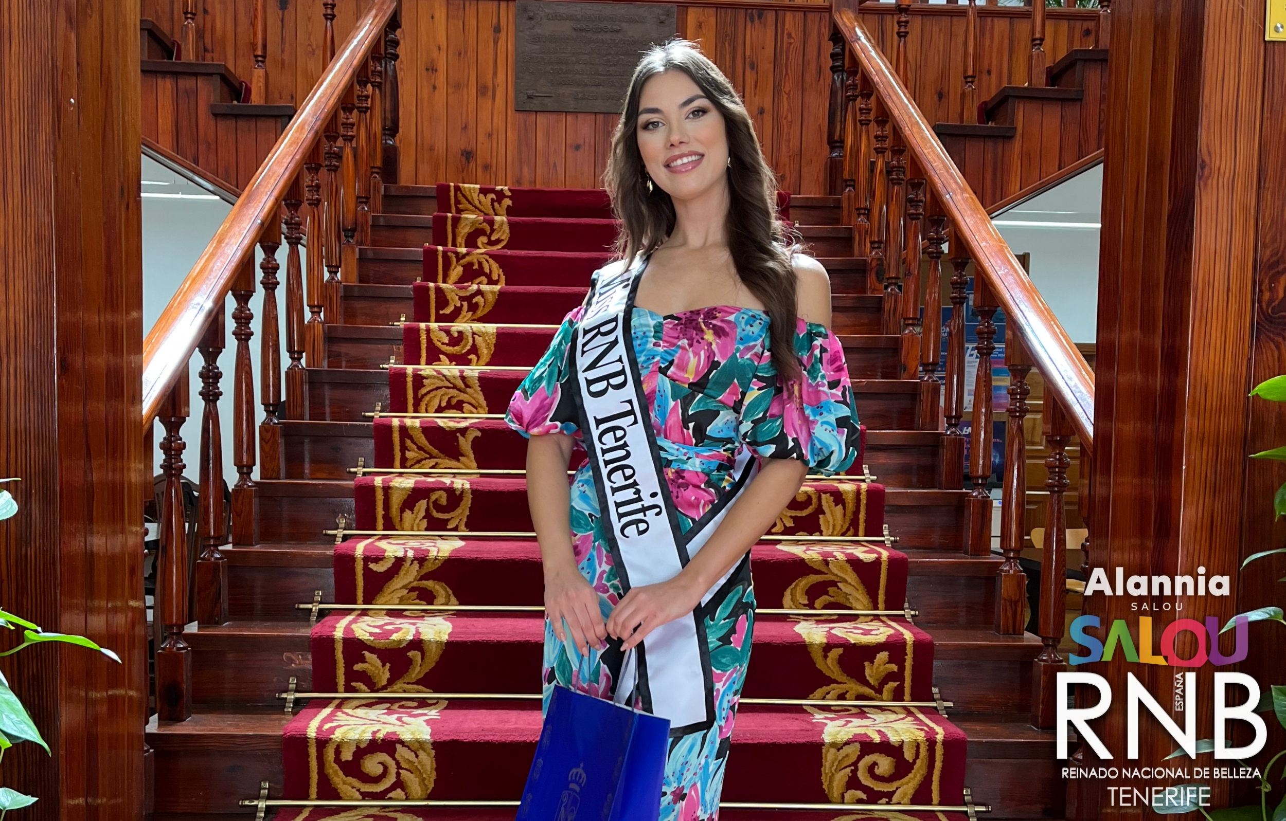 Recibimiento Ayuntamiento Arona Fatima Lemes Elizabeth Laker Miss RNB Tenerife 2024 Miss RNB España 2024 Salou 2