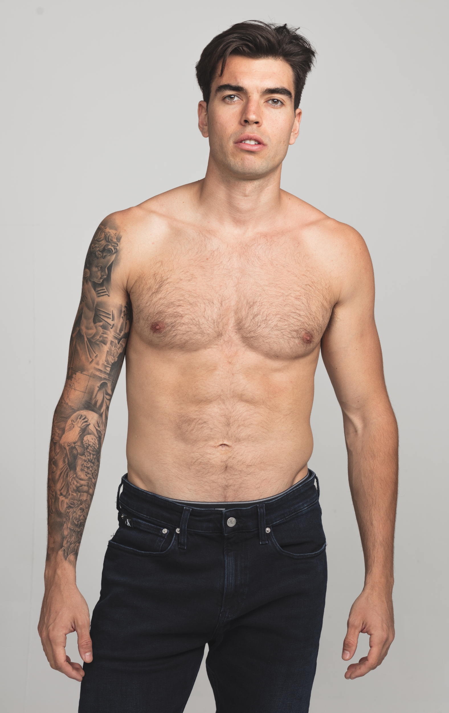 Mister RNB Navarra 2024 Xabier Ganuza Profile Half Body Shot