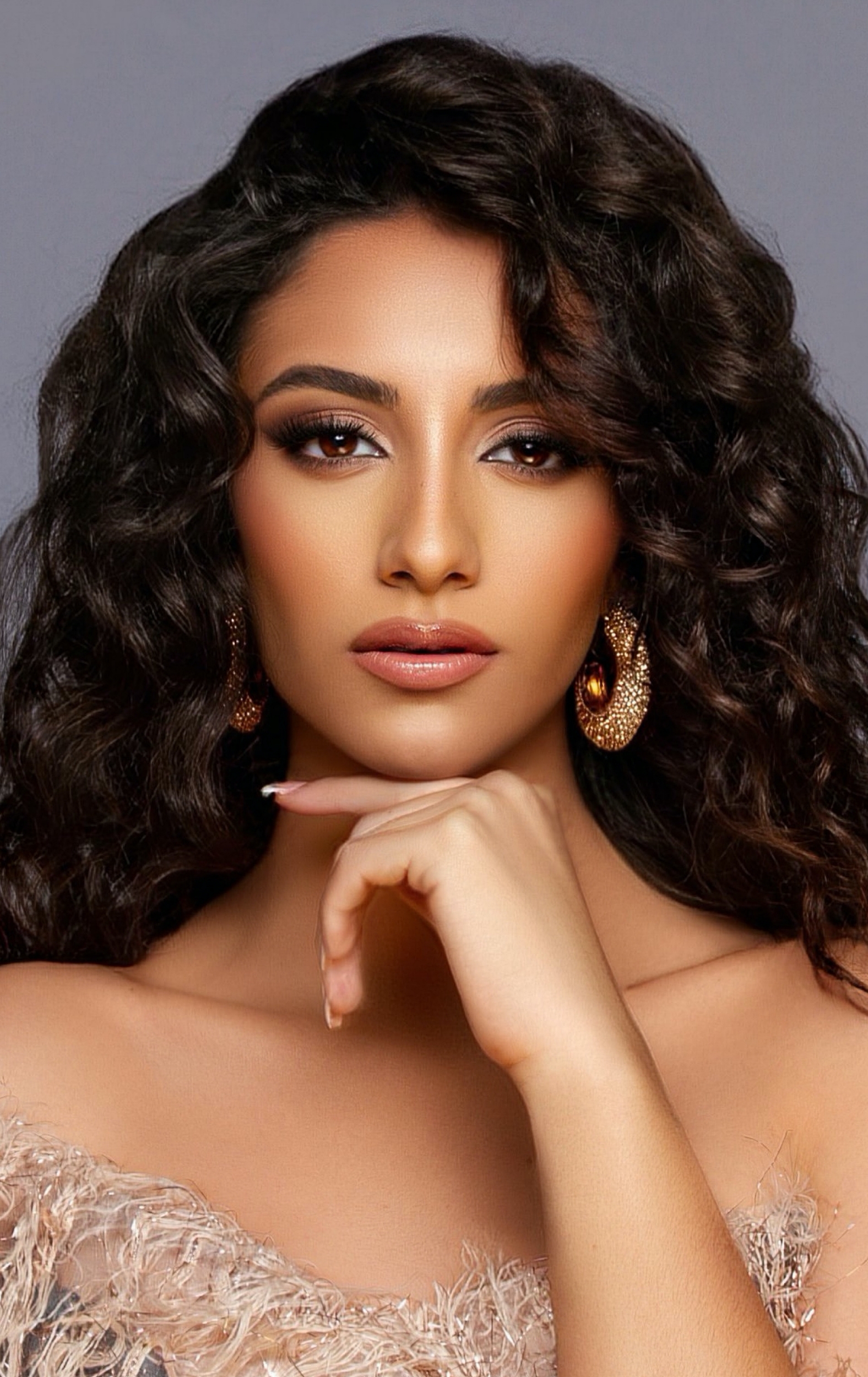 Miss RNB Cordoba 2025 Alba Perez Profile Headshot