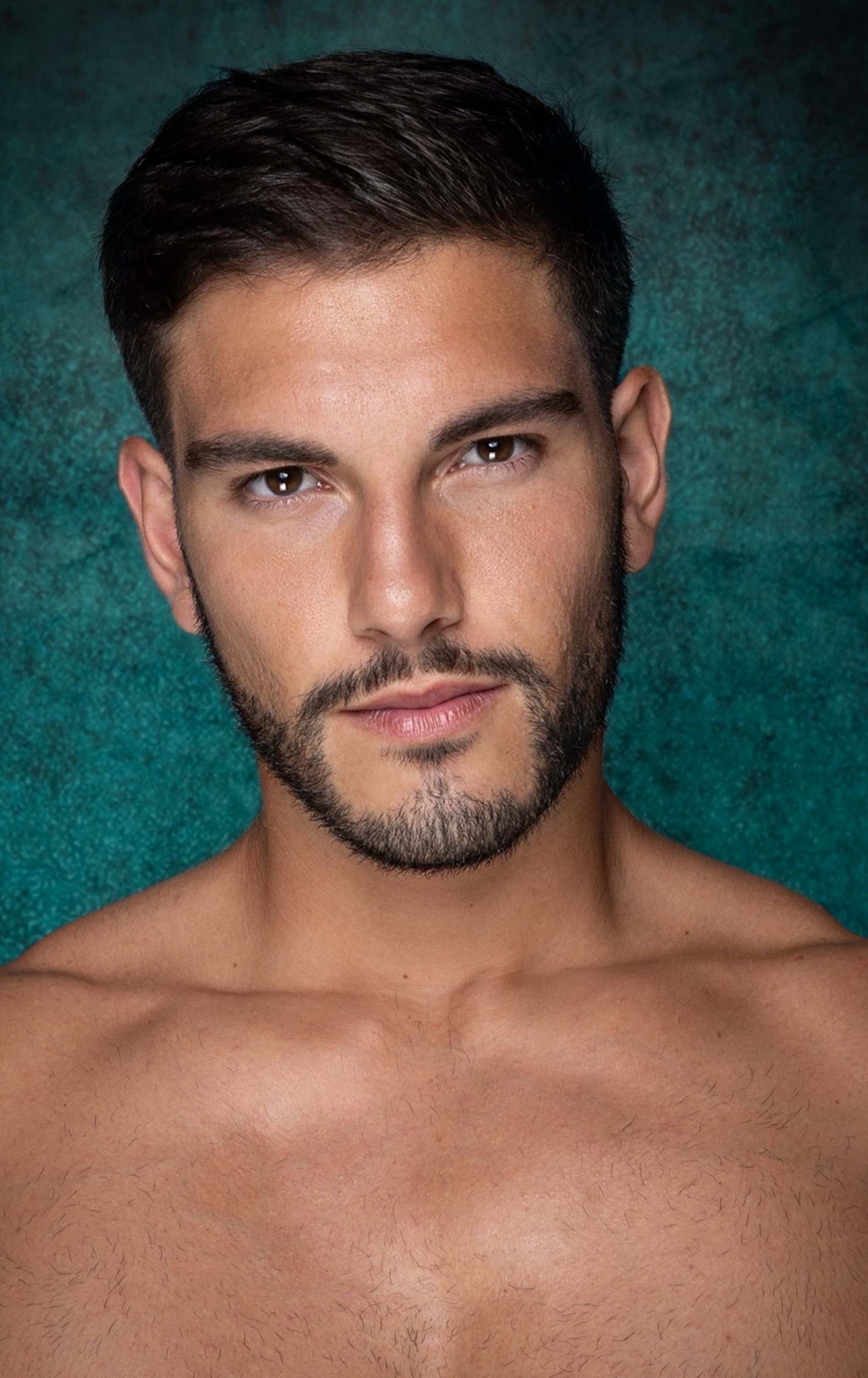 Mister RNB Gipuzkoa 2025 Eneko Cajigas Profile Headshot