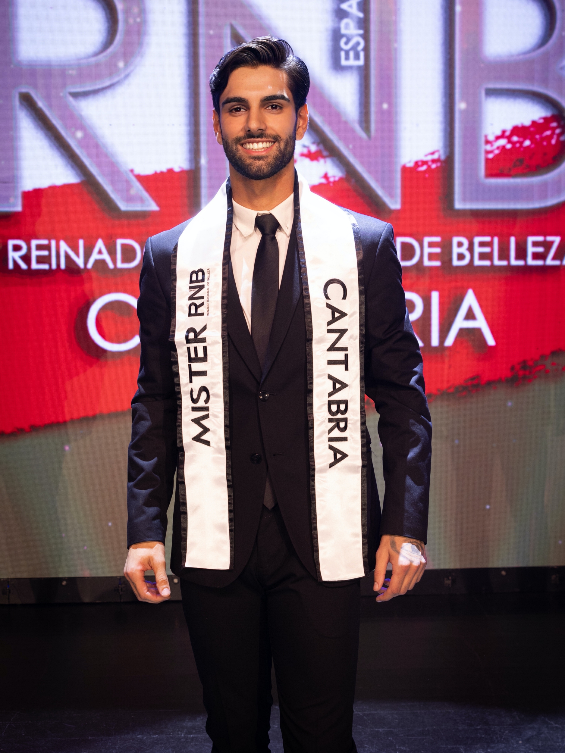 Alvaro Garcia de Bezana titulado Mister RNB Cantabria 2026