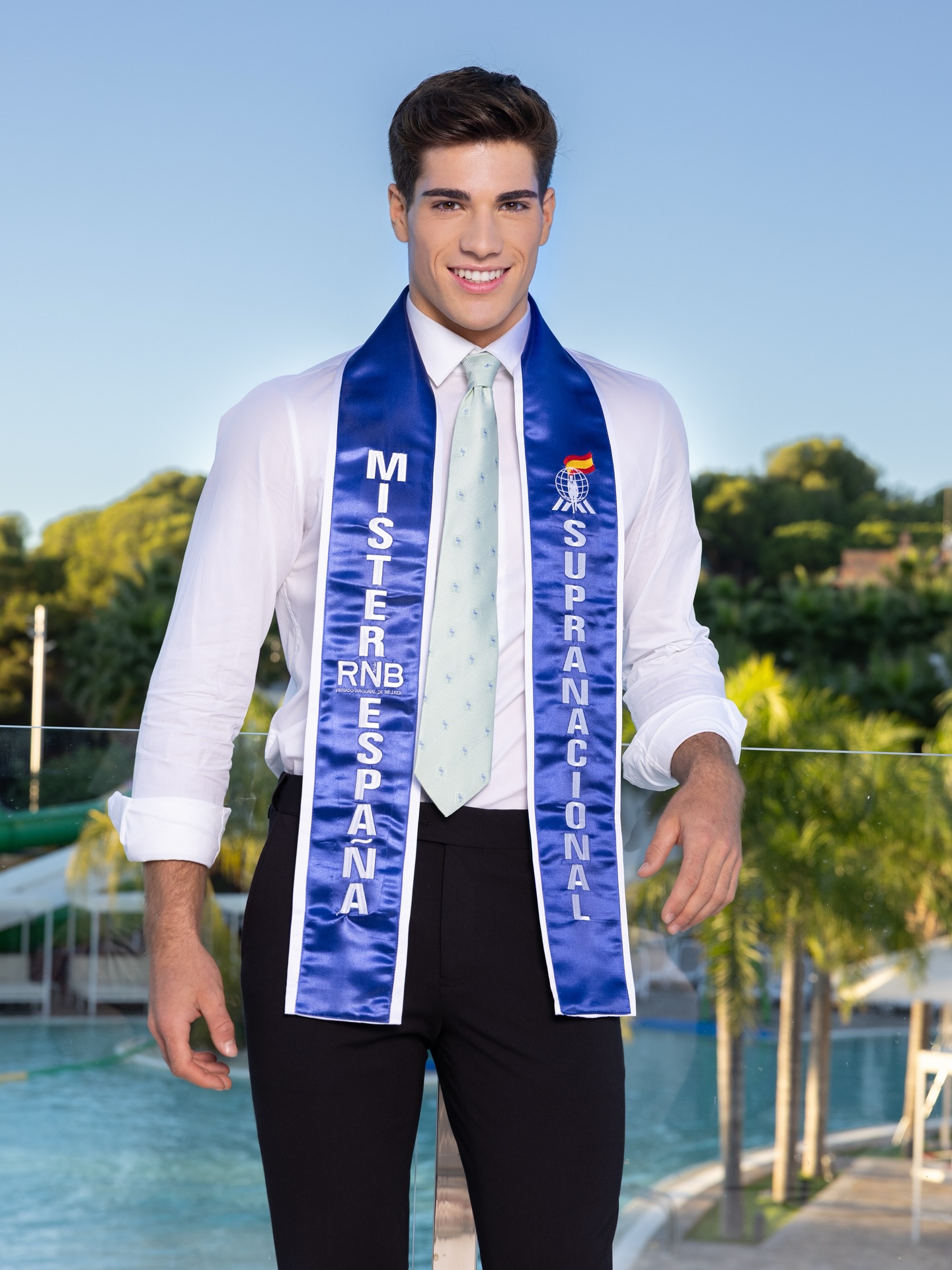 Guillermo Lago Mister Pontevedra Mister RNB España Supranacional 2026 Mister Supranational Spain posado oficial