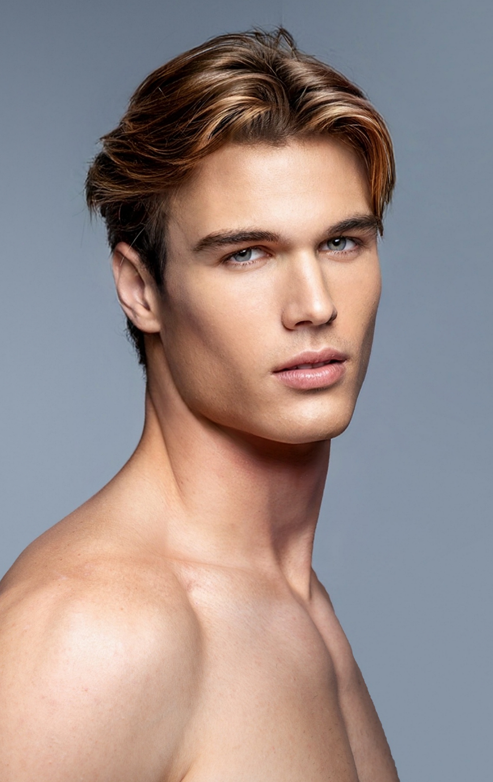 Mister RNB Valencia 2026 Carlos Salvador Profile Cover Headshot