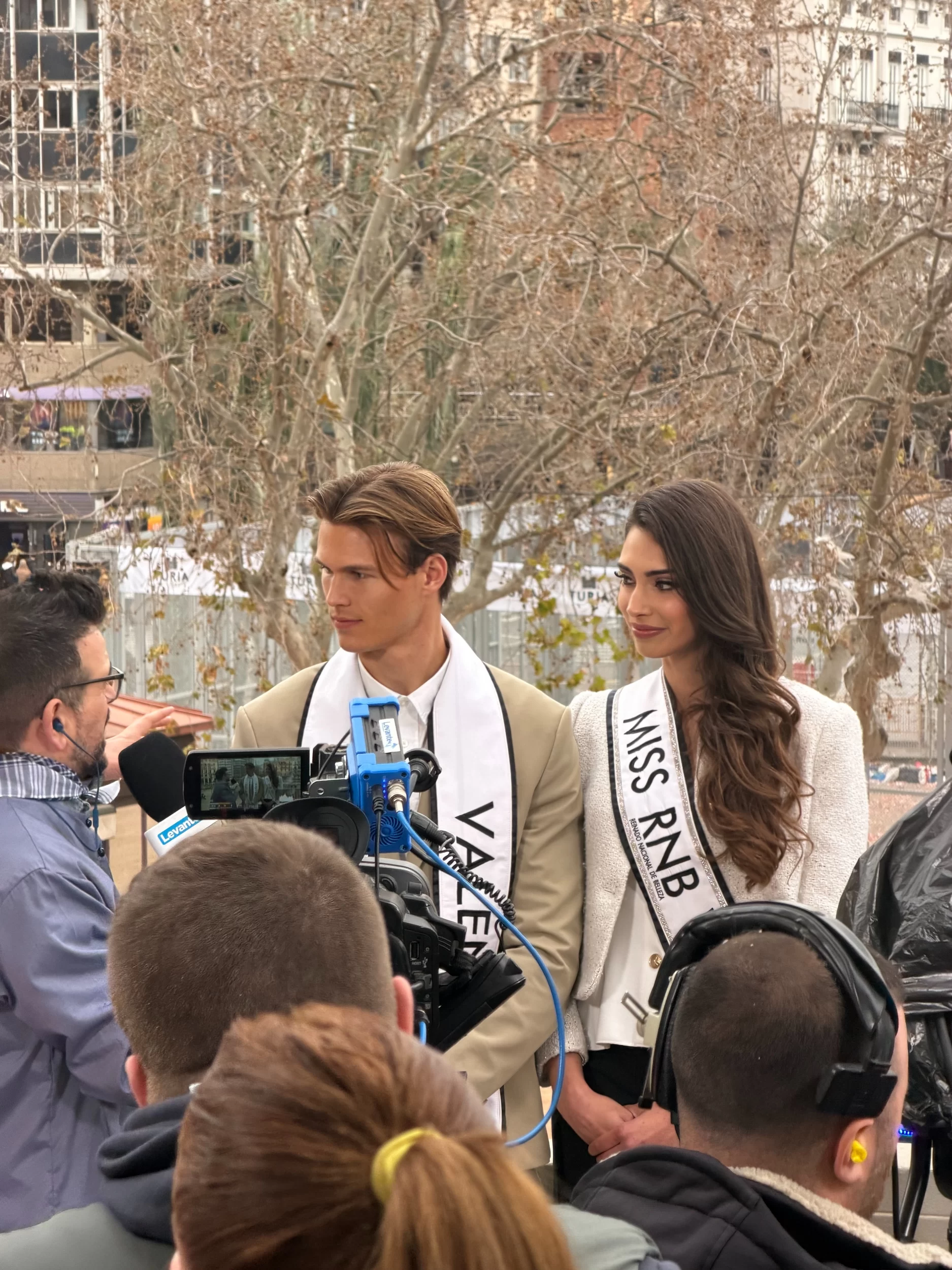 Mascleta Fallas 2026 Miss Mister RNB Valencia 2026 Carlos Salvador Irene Cabrera 14 Ayuntamiento Balcon Levante EMV El Mercantil Valenciano