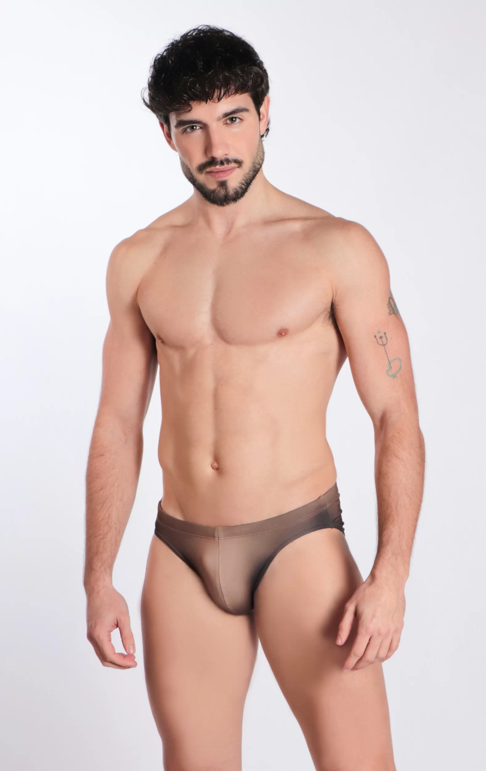 Mister RNB Teruel 2026 Arturo Barbossa Profile Half Body Shot