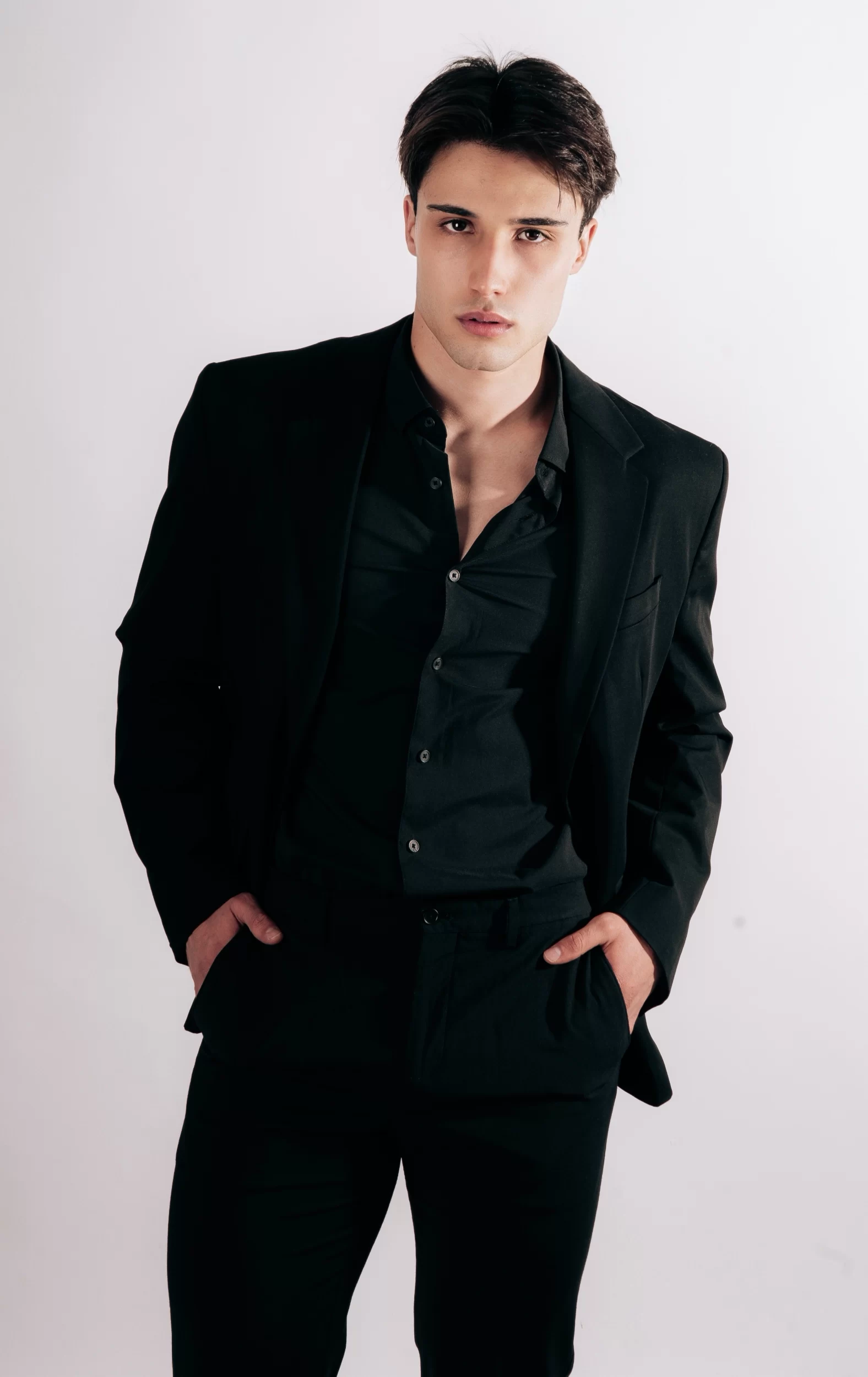Mister RNB Zamora 2026 Alvaro Diaz Profile 3 Mister RNB Zamora 2026 Alvaro Diaz Profile 3